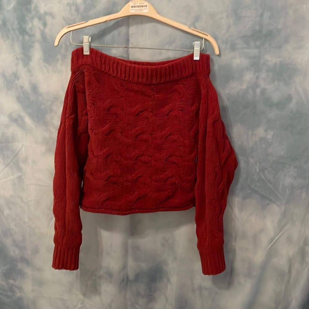 FOREVER 21 • rust chunky knit off the shoulder sweater